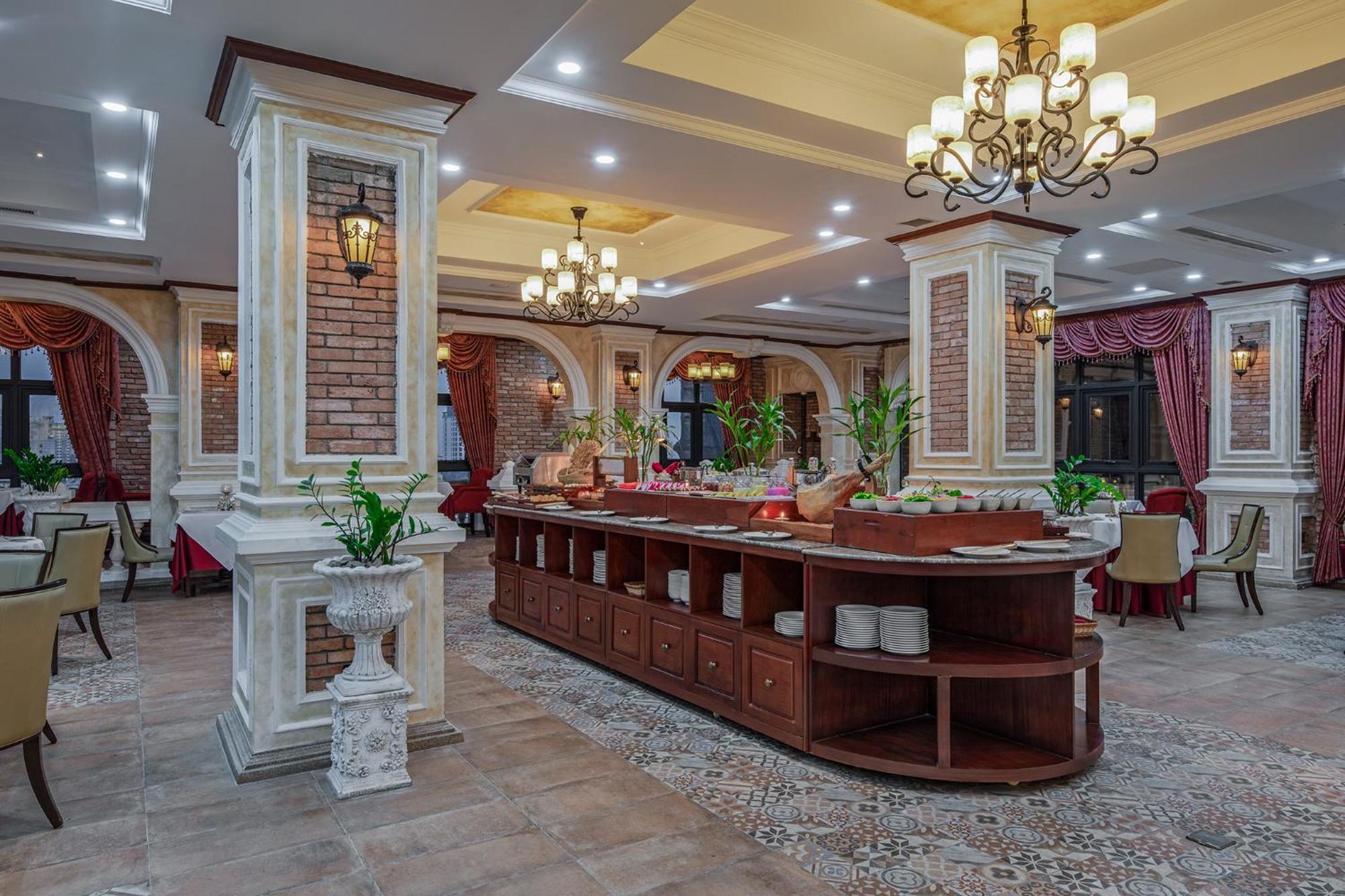 Anik Palace Hotel Phnom Penh Exterior foto